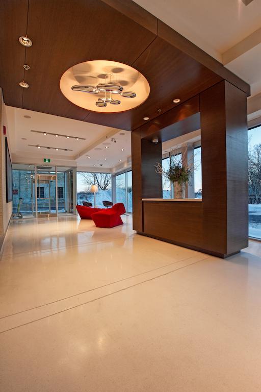Mere Hotel Winnipeg Exterior foto